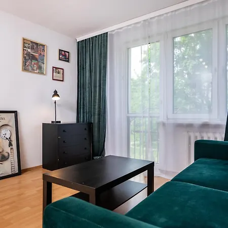 Daire Cozy Railway Corner In - By Upstairs *