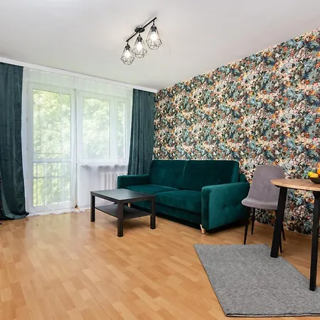 Cozy Railway Corner In - By Upstairs Daire Krakow